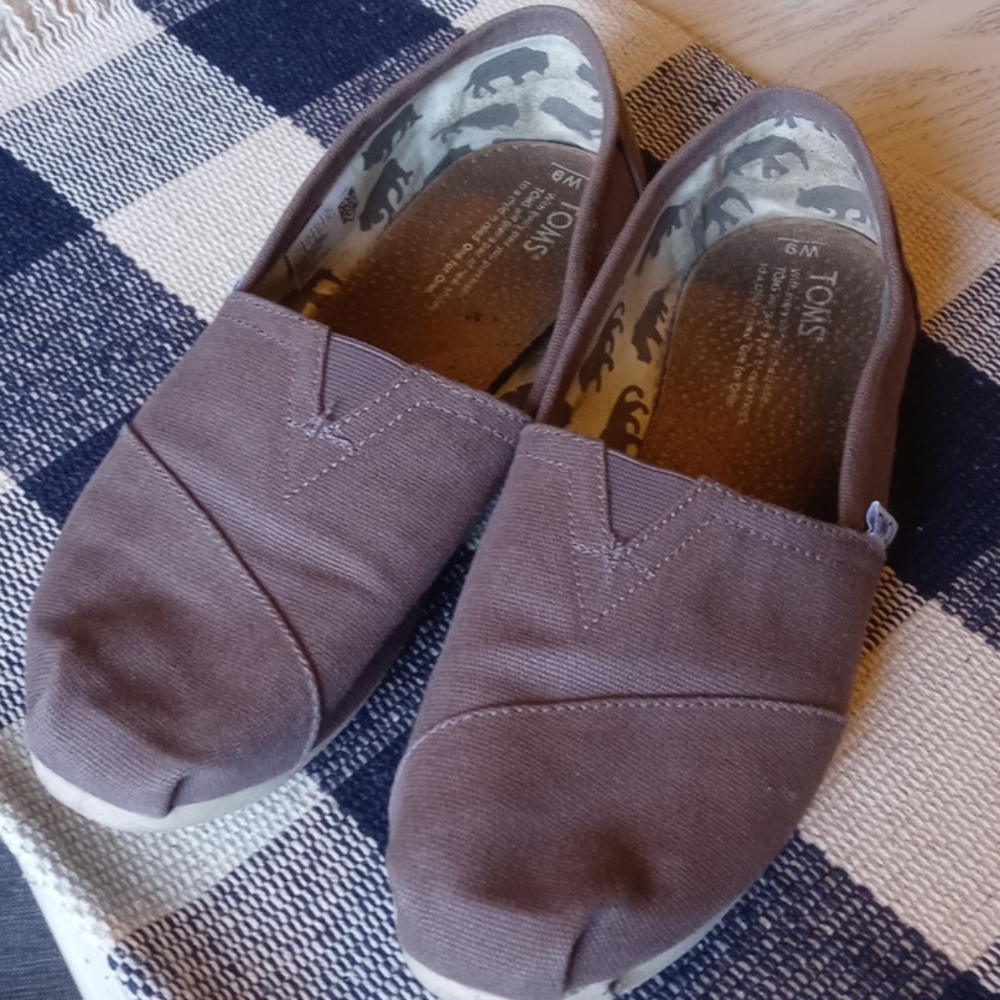 Womens Toms